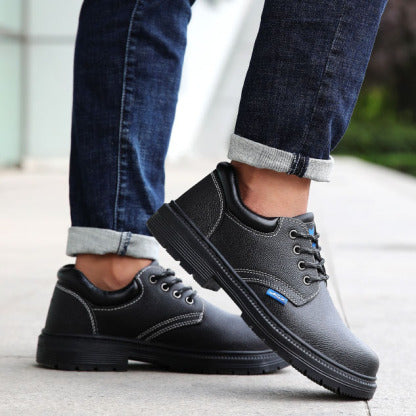 Buty robocze męskie - model z materiałem ochronnym i wewnętrzną wkładką