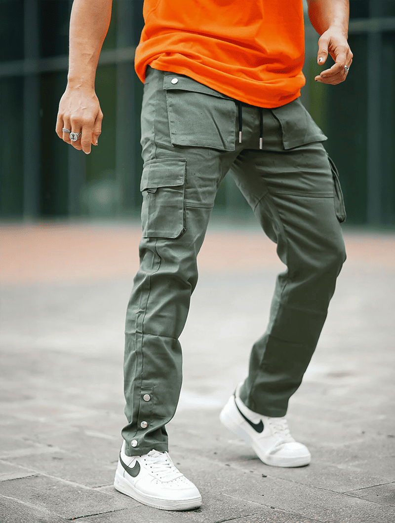 Spodnie cargo męskie z kieszeniami - styl streetwear i krój bojówkowy