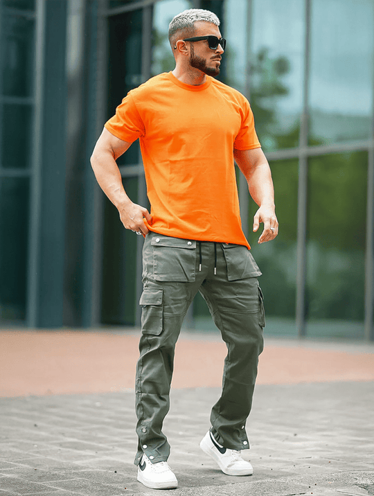 Spodnie cargo męskie z kieszeniami - styl streetwear i krój bojówkowy