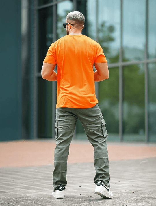 Spodnie cargo męskie z kieszeniami - styl streetwear i krój bojówkowy